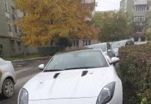 Anchetă criminalistică a IPJ Gorj în cazul unui Jaguar F-Type cu numere de București, abandonat pe o stradă din Târgu-Jiu! Autoturismul era furat