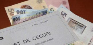 Iohannis a promulgat legea de majorare a alocaţiilor copiilor