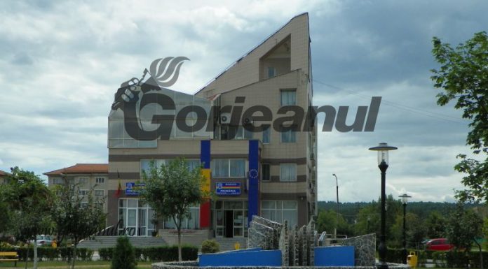 Proiectul privind bonificația acordată persoanelor juridice care își achită integral taxele și impozitele la final de martie, votat la limită la Motru!