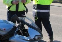 Bărbat de 56 de ani, prins conducând un moped, fără permis