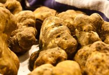 Trufe confiscate de polițiști