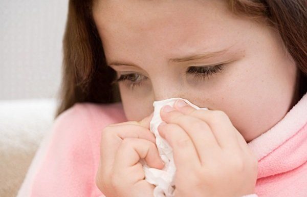 Val de viroze şi pneumonii printre gorjeni