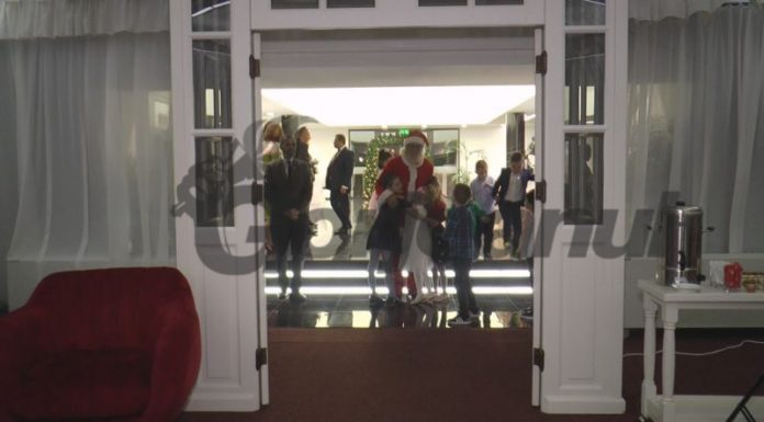 Moș Crăciun a ajuns la echipele Centrul de Calcul, Gorjeanul și SNI