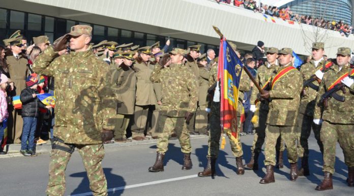 Gorjul patriot: Ceremoniale religioase, militare și o paradă de zile mari la Târgu-Jiu
