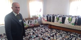 Elevii din Brătuia și Văcarea au primit cadouri consistente de la primarul de Dănești!