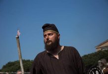 Caz tragic de Ziua Națională a României. Președintele Asociației Culturale „Valea Dacilor”, găsit spânzurat cu un tricolor