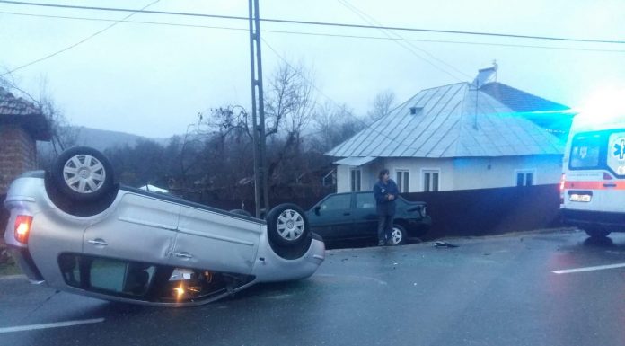 FOTO: Accident la Glogova