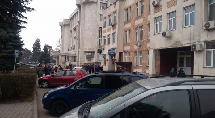 Foto-Bărbatul înjunghiat de fostul său cumnat a decedat pe masa de operație! Jale la spital