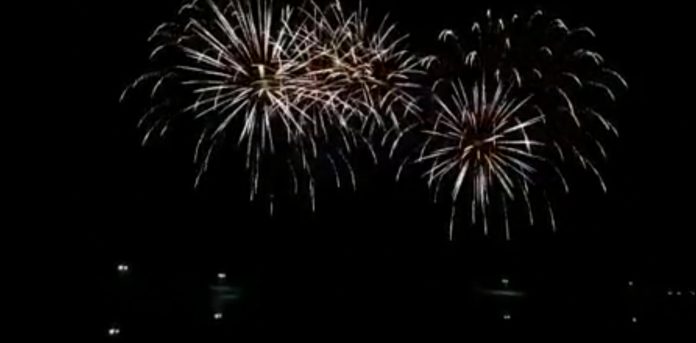 Foc de artificii impresionant la Târgu Jiu, de Revelion