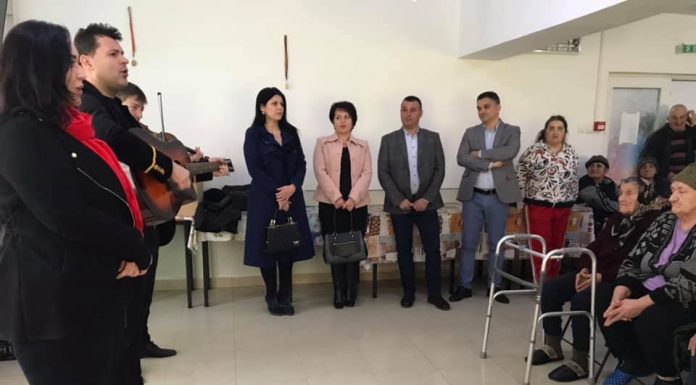 Beneficiarii CÎA Suseni, colindaţi de Bacio