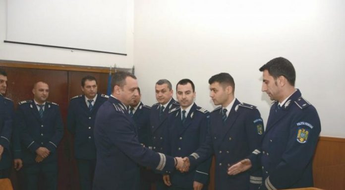 Șef din cadrul Serviciului de Investigații Criminale, avansat în grad de 1 Decembrie