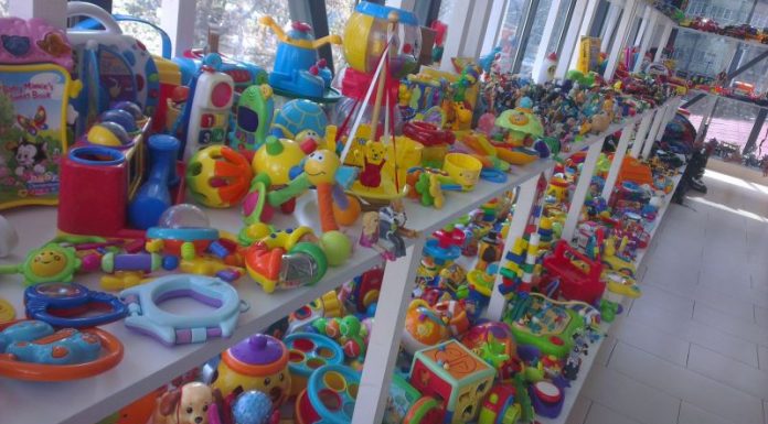 Razie a Poliției la magazinele din Târgu-Jiu