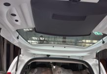 Amendată pentru că vindea încălţăminte second-hand