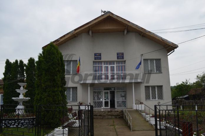 primaria-farcasesti-1