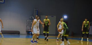 Revin meciurile de baschet