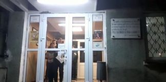 Bărbatul care a profanat mormântul unui tânăr de 18 ani, pentru 50 de lei, reținut de polițiști
