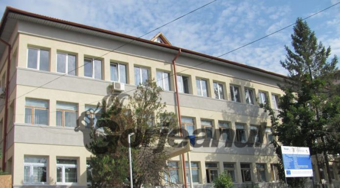 SJU Târgu-Jiu: Avertisment scris pentru două îngrijitoare de curățenie de la Policlinică!