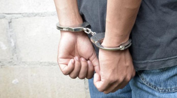 Bărbat reținut după ce a făcut scandal într-un bar din Fărcășerști