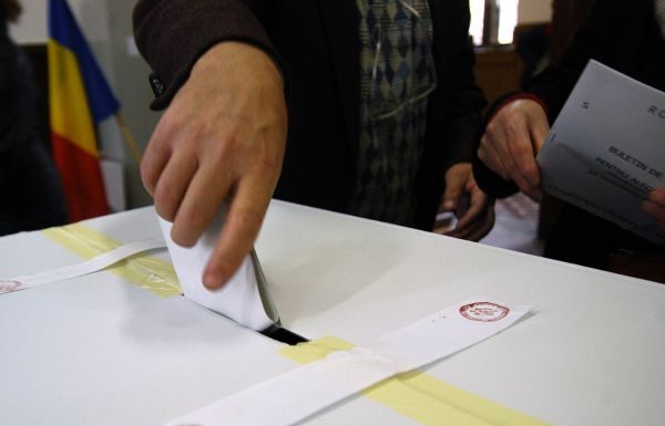 Aruncă tineri în bătălia electorală. „90% din candidați nu au mai candidat niciodată”