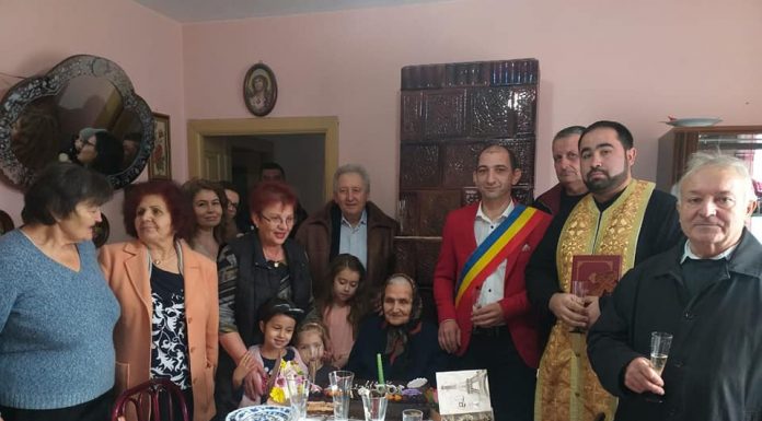Sărbătorită la vârsta de 100 de ani
