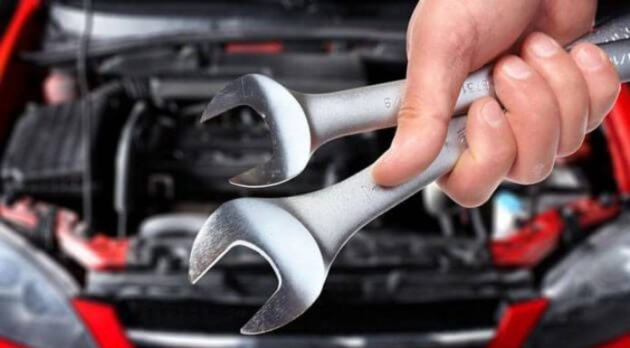 Dosar penal pentru patronul unui service auto