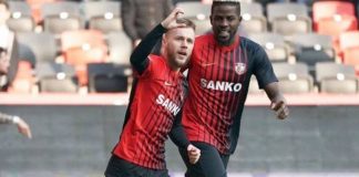 Maxim, debut de senzaţie în Turcia