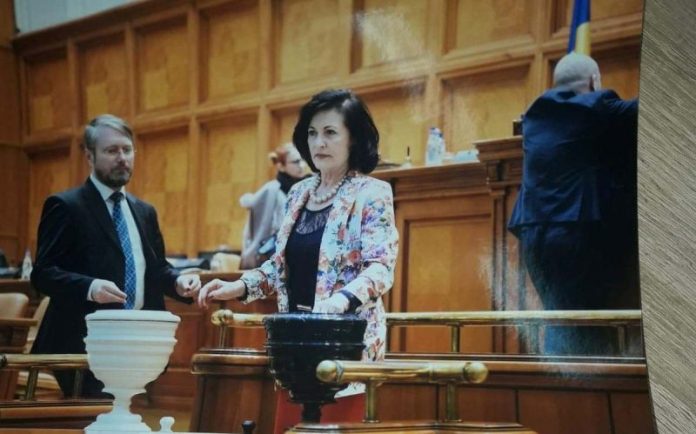 84706590_3032556380101405_3401920149211578368_n