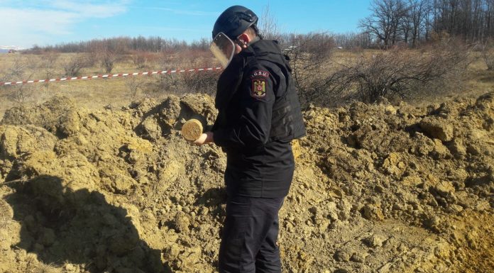 Echipa pirotehnică a ISU Gorj, chemată de urgență în Bumbești-Jiu