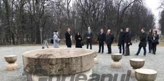 Dorința autorităților – „Cumințenia Pământului”, expusă permanent la Târgu-Jiu!