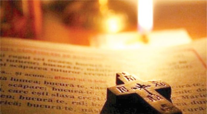 Liturghisirea Triodului şi Slava Învierii Domnului! – ,,Perioada Triodului, ca «şcoală» a eliberării de păcat şi nevoinţă pentru mântuire, este un urcuş spre Sfintele Paşti, o ridicare a sufletului din păcat pentru a-L întâlni pe Hristos, Cel Înviat”!