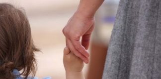 DGASPC Gorj recrutează noi asistenţi maternali