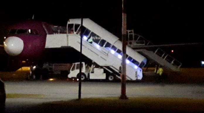 Cursă anulată. Avionul în care a fost italianul cu coronavirus, dezinfectat după 4 zile