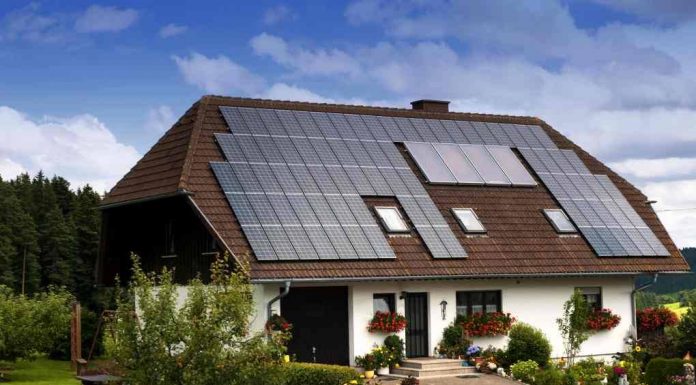 Proprietarii de case pot primi până la 15.000 de euro