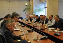 Ministrul Popescu, discuții cu sindicaliștii din CEO