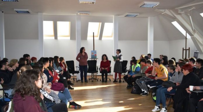 Voluntarii Europe Direct Gorj au marcat Ziua Nonviolenţei în Şcoală