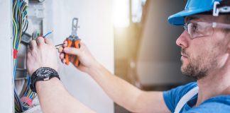 Creştere a ofertei în Gorj pe învăţământul dual