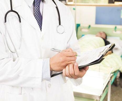 Medicii de familie vor primi echipamente de protecţie