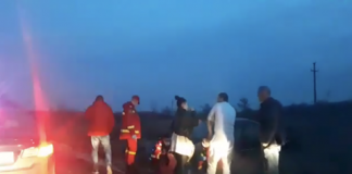 Mașină răsturnată în șanț, la Lelești, după o depășire! Un băiat de 11 ani, la spital