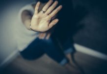 Femeie din comuna Bengești-Ciocadia, bătută de fiul ei