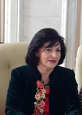 Elvira Șarapatin: ,,Iohannis vrea să lase țara fără Guvern și fără Parlament în plină epidemie de coronavirus”