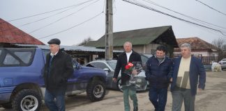 Primarul Rusu și echipa liberală din Dănești a împărțit 1000 de garoafe femeilor din comună!