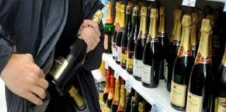 Cercetat după ce a furat alcool