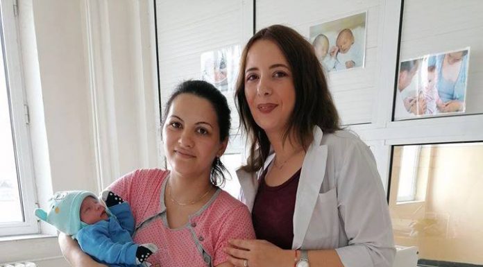 Se naște fără probleme la Spitalul Orășenesc din Rovinari! Voinicul de anul acesta are 3260 de grame și a venit pe lume natural