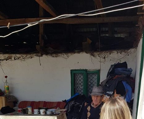 Vârstnicii și săracii din Turburea primesc hrană rece de trei ori pe săptămână!