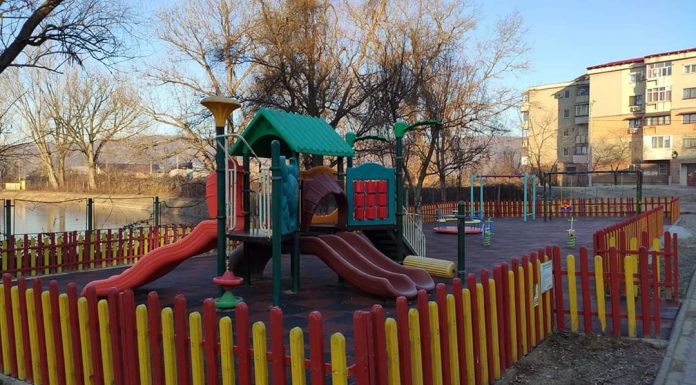 Se închid locurile de joacă din Târgu Jiu!