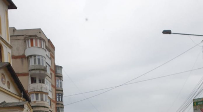 VIDEO: Dezinfecţie pe străzile din Târgu Jiu