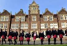 Se închid și școlile din Marea Britanie!