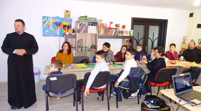 Familii sărace, sprijinite de Biserica ,,Sf.Apostoli Petru şi Pavel’’din Târgu-Jiu