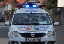 Un șofer beat s-a oprit cu mașina într-un cap de pod