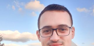 Are 24 de ani și vrea să fie primar la Novaci